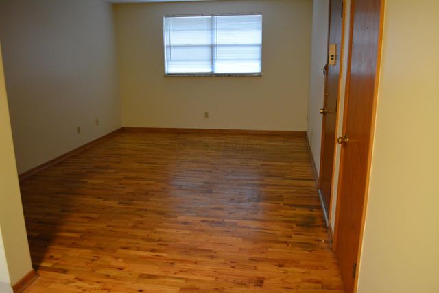 1533 Elmwood Avenue, Columbus, OH 43212