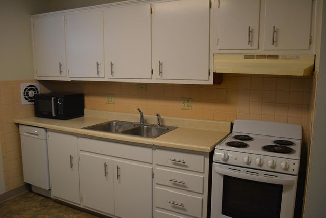 1533 Elmwood Avenue, Columbus, OH 43212