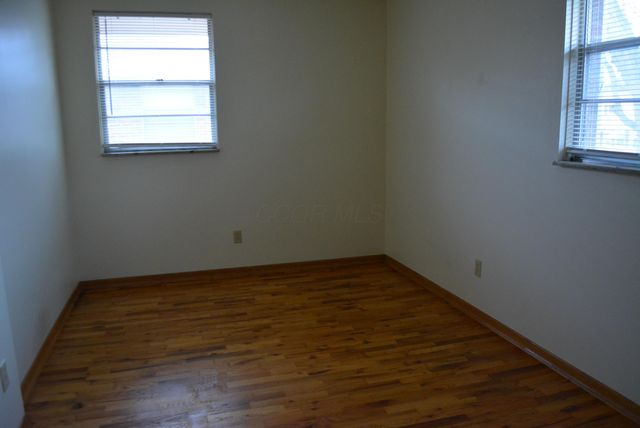 1533 Elmwood Avenue, Columbus, OH 43212