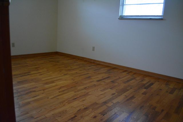 1533 Elmwood Avenue, Columbus, OH 43212