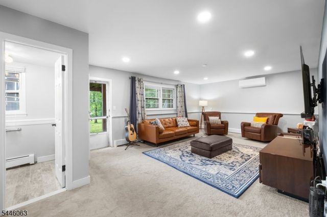 5 Rockaway Pl, Parsippany-troy Hills Twp., NJ 07054