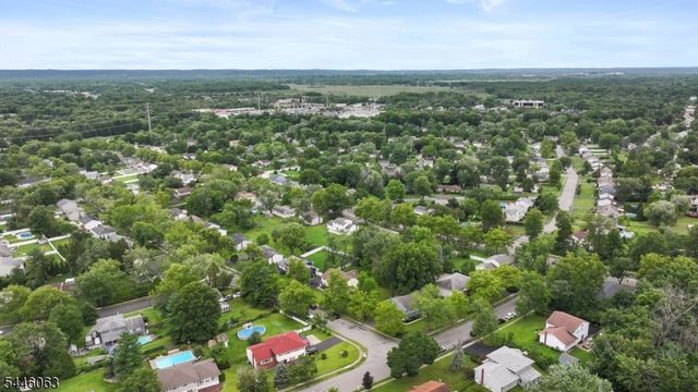 5 Rockaway Pl, Parsippany-troy Hills Twp., NJ 07054