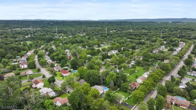 5 Rockaway Pl, Parsippany-troy Hills Twp., NJ 07054