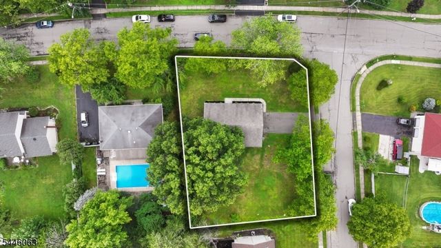 5 Rockaway Pl, Parsippany-troy Hills Twp., NJ 07054