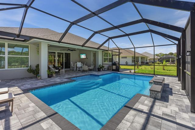6805 49th Court, Vero Beach, FL 32967