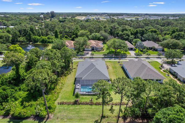6805 49th Court, Vero Beach, FL 32967