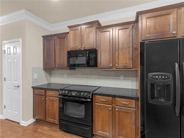 1136 Pebble Creek Lane, Locust Grove, GA 30248