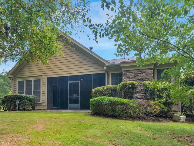 1136 Pebble Creek Lane, Locust Grove, GA 30248