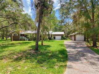 11 PATRICIA ROAD, Yankeetown, FL 34498