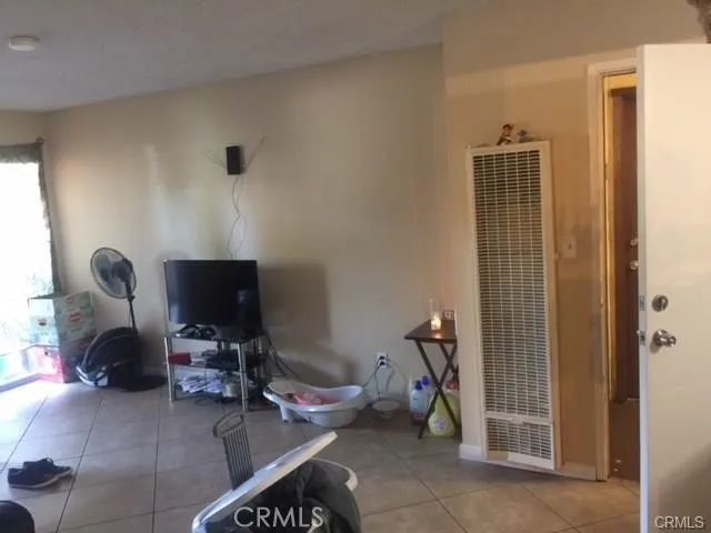 801 S Lyon Street A111, Santa Ana, CA 92705