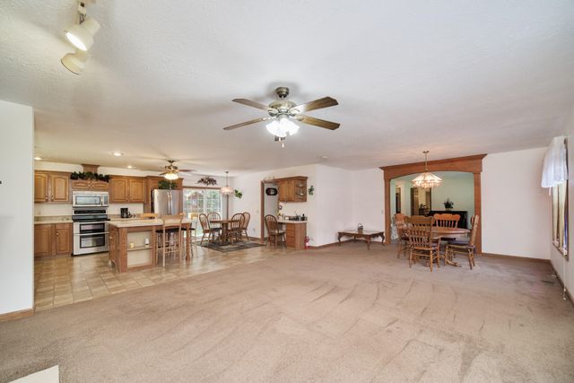 9155 Ivanhoe Drive, Onekama, MI 49675