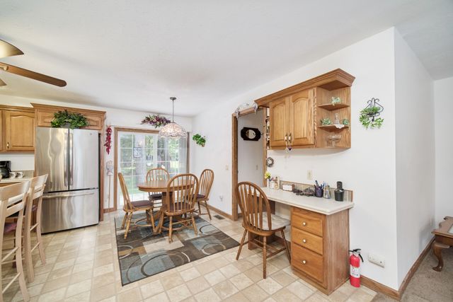 9155 Ivanhoe Drive, Onekama, MI 49675