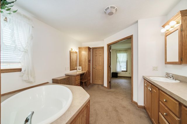 9155 Ivanhoe Drive, Onekama, MI 49675