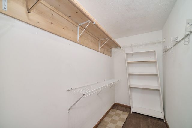 9155 Ivanhoe Drive, Onekama, MI 49675