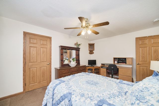 9155 Ivanhoe Drive, Onekama, MI 49675