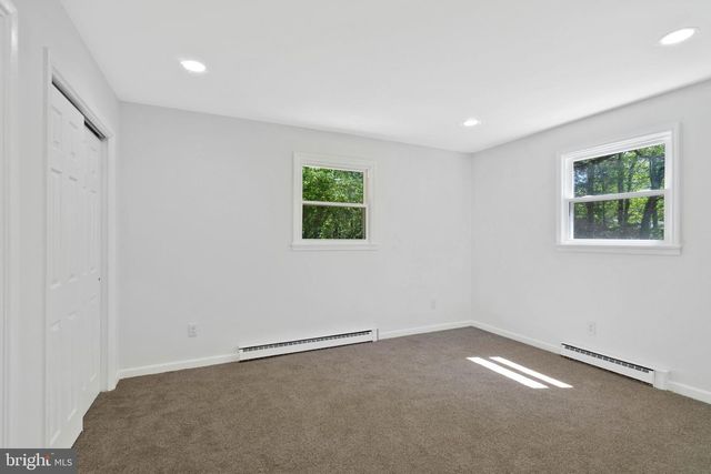 111 CARL AVE, Monroeville, NJ 08343