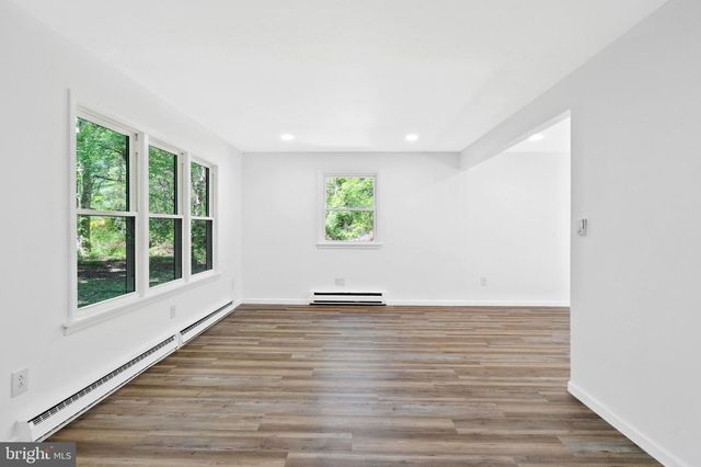 111 CARL AVE, Monroeville, NJ 08343