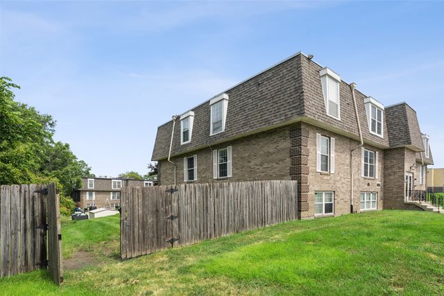 1100 E 6th Street 5, Des Moines, IA 50316