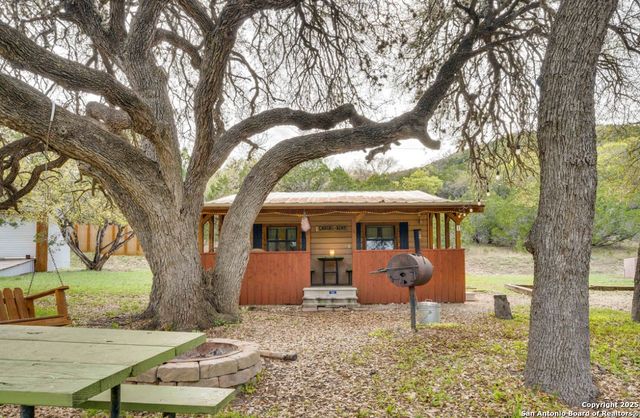 28149 US Highway 83, Concan, TX 78838