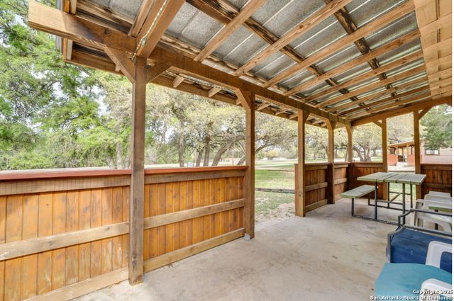 28149 US Highway 83, Concan, TX 78838