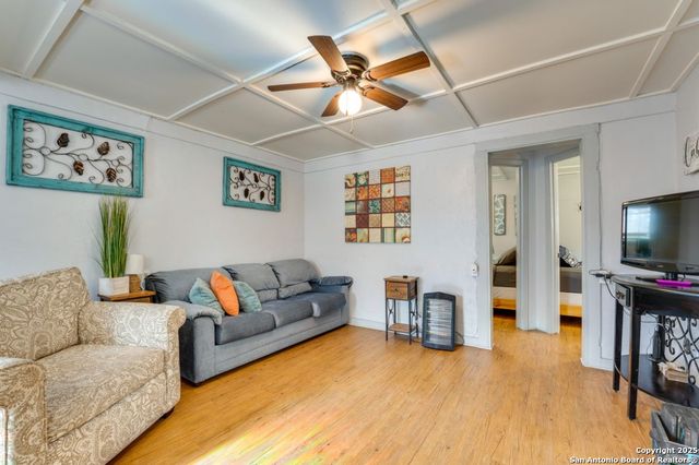 28149 US Highway 83, Concan, TX 78838