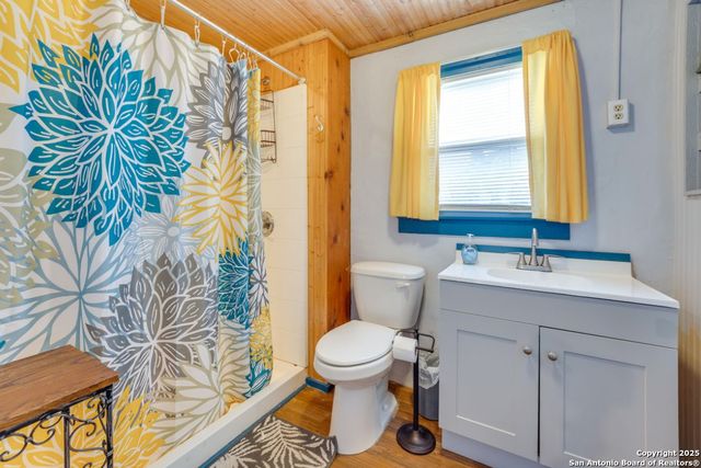 28149 US Highway 83, Concan, TX 78838