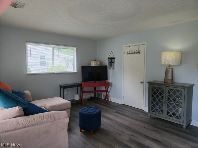 1022 Merton Avenue, Akron, OH 44306