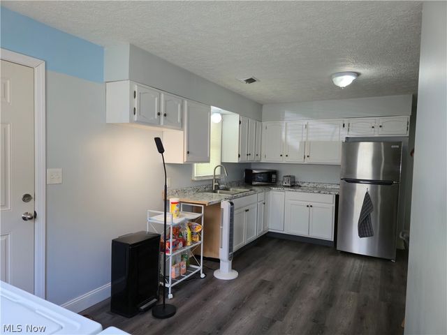 1022 Merton Avenue, Akron, OH 44306