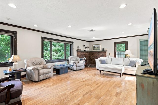 209 Prospect Street, Easton, MA 02375