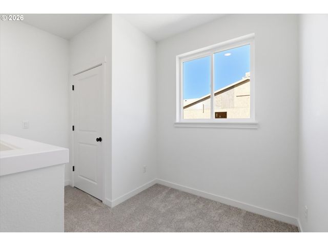 4136 Sw 174th Ave, Aloha, OR 97078