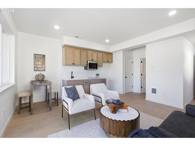 4136 Sw 174th Ave, Aloha, OR 97078