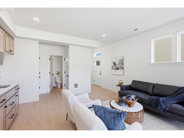 4136 Sw 174th Ave, Aloha, OR 97078