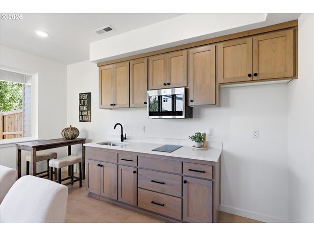 4136 Sw 174th Ave, Aloha, OR 97078