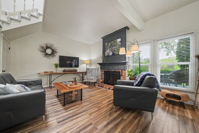 519 Clinton Rd, Jackson, CA 95642