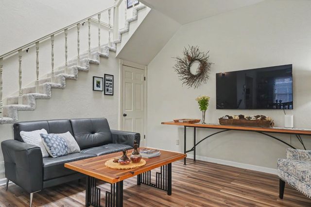 519 Clinton Rd, Jackson, CA 95642