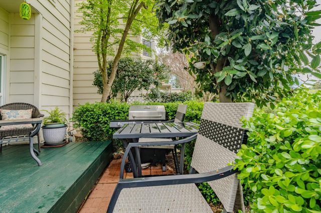 519 Clinton Rd, Jackson, CA 95642