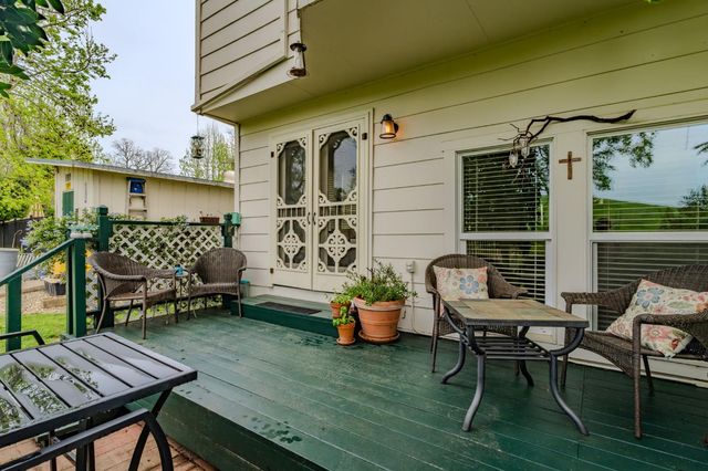 519 Clinton Rd, Jackson, CA 95642