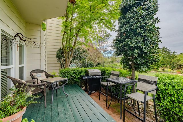 519 Clinton Rd, Jackson, CA 95642