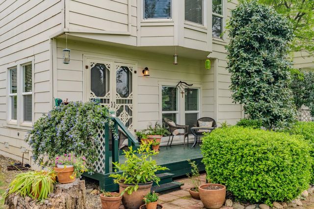 519 Clinton Rd, Jackson, CA 95642