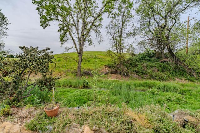 519 Clinton Rd, Jackson, CA 95642