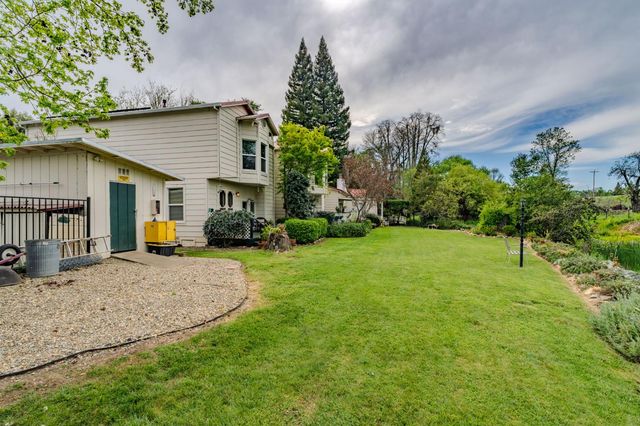 519 Clinton Rd, Jackson, CA 95642