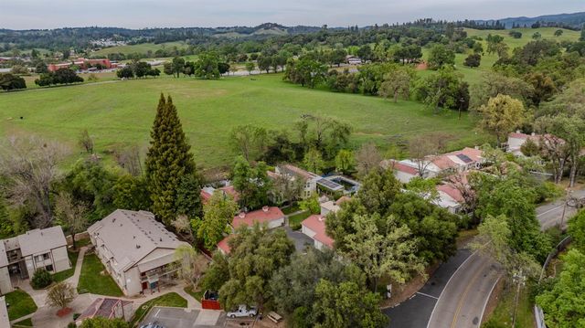 519 Clinton Rd, Jackson, CA 95642