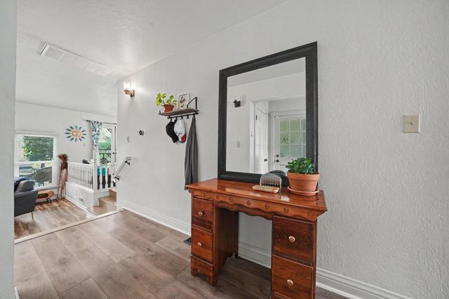 519 Clinton Rd, Jackson, CA 95642