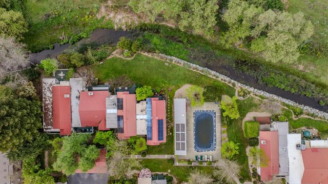 519 Clinton Rd, Jackson, CA 95642