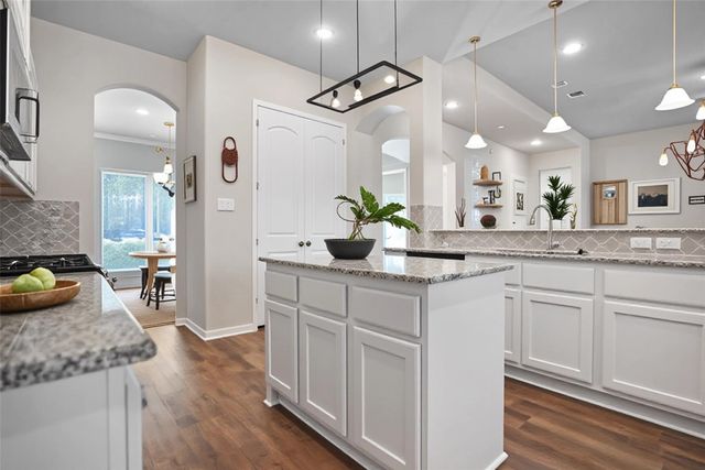 1378 Road 66113, Dayton, TX 77535