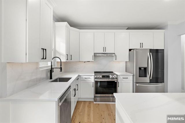 276 Broad Avenue 2, Leonia, NJ 07605