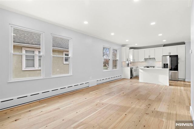 276 Broad Avenue 2, Leonia, NJ 07605