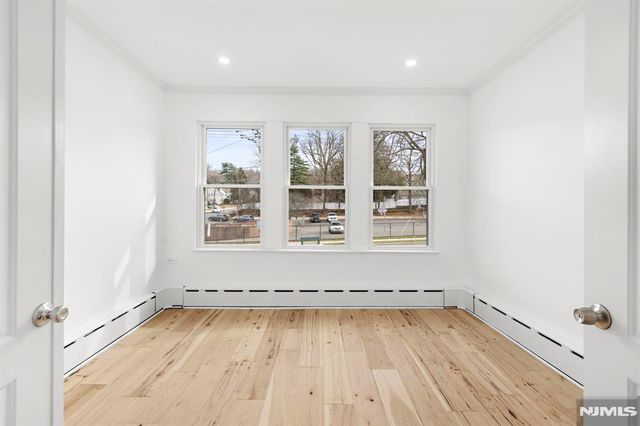 276 Broad Avenue 2, Leonia, NJ 07605