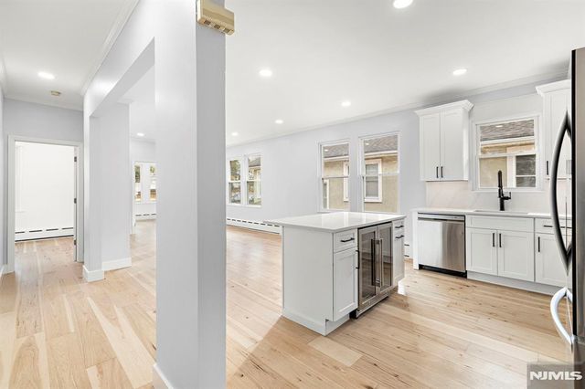 276 Broad Avenue 2, Leonia, NJ 07605