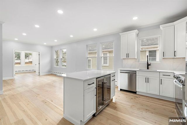 276 Broad Avenue 2, Leonia, NJ 07605